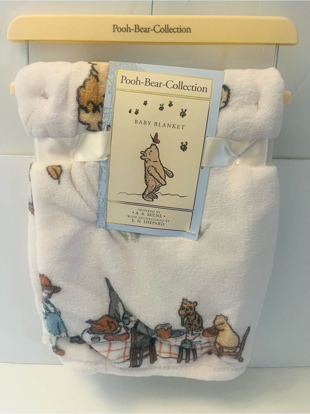 Winnie the Pooh Bear Collection Thanksgiving Baby Blanket Christopher Robin Pie